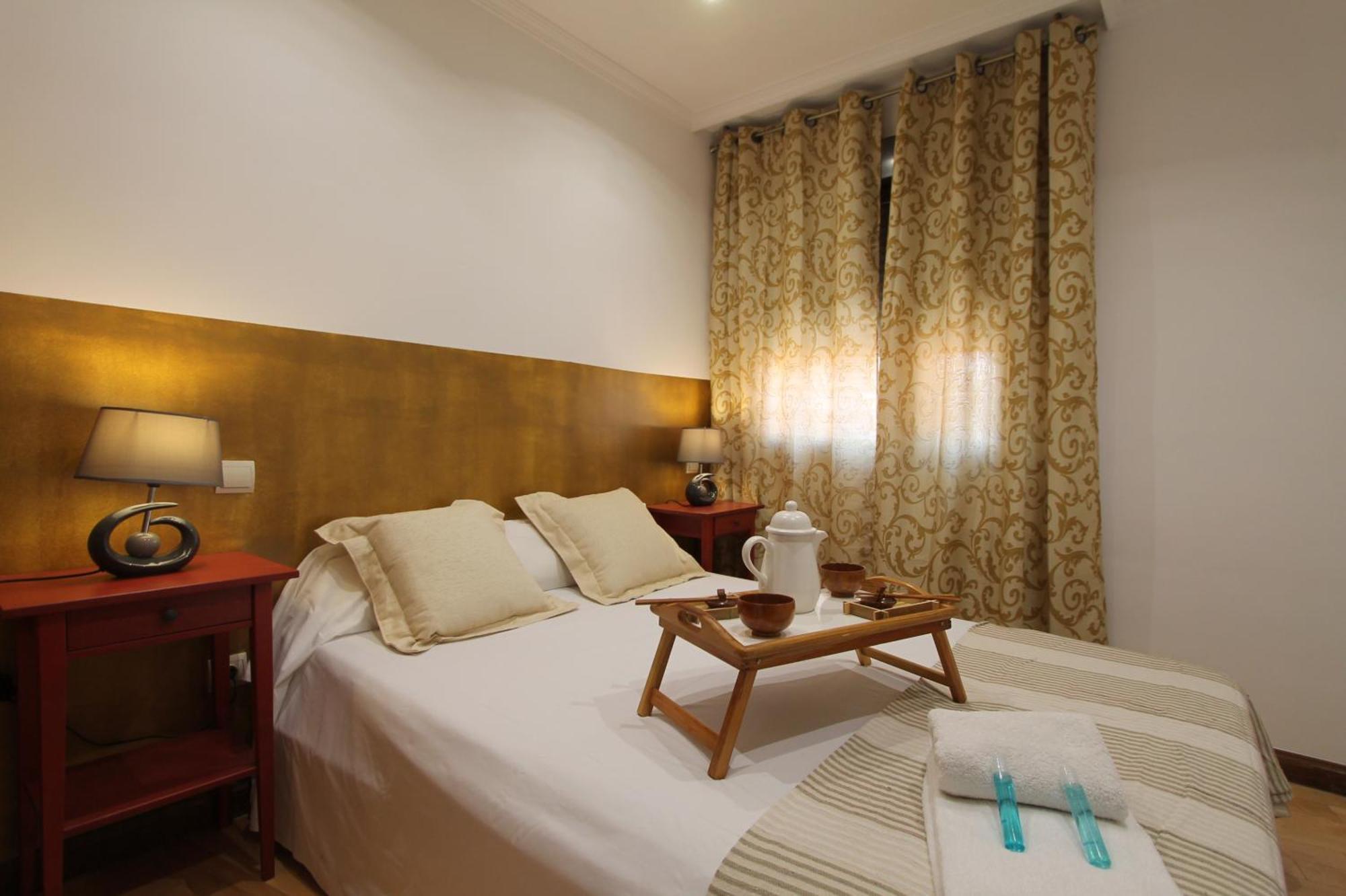 Apartamentos Adelfas Мадрид Екстер'єр фото
