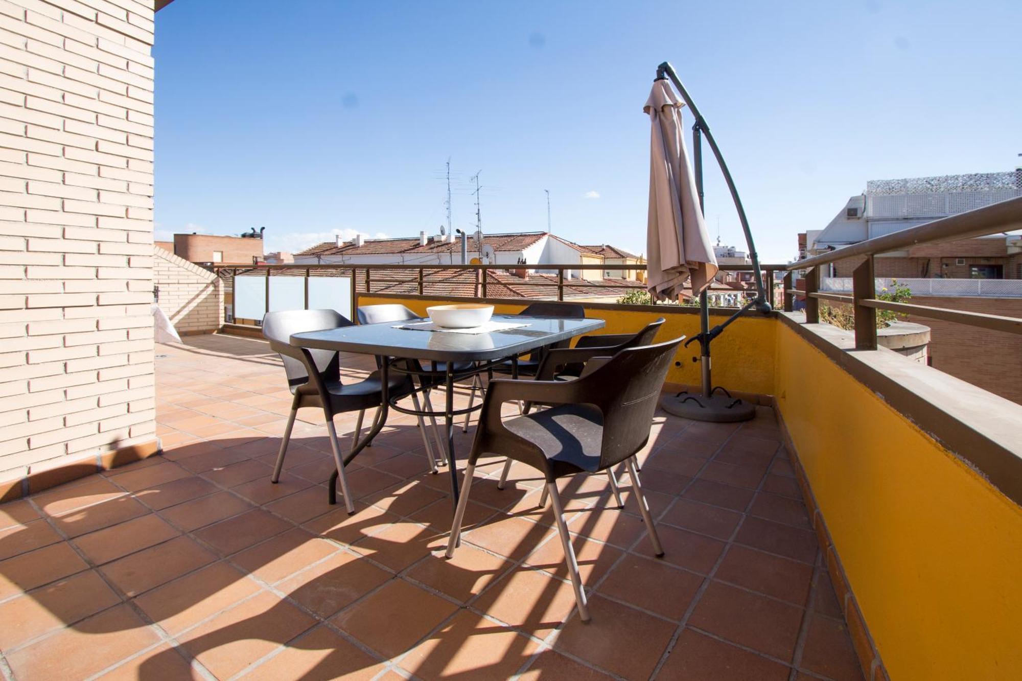 Apartamentos Adelfas Мадрид Екстер'єр фото