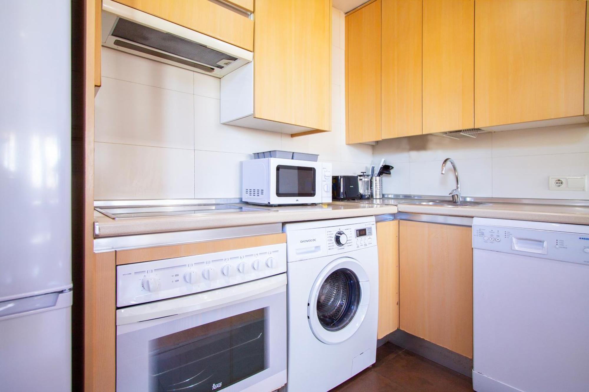 Apartamentos Adelfas Мадрид Екстер'єр фото